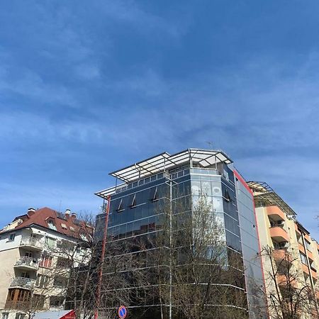 Lilia 3 Self-Check In Apartment With Hot Water Despite Prevention In The Neighborhood, Food And Drink Shop Open Until 10 Pm And Free Parking Area Next Ot 24 Hours Food And Drink Shop And Free Parking Area Sofie Exteriér fotografie
